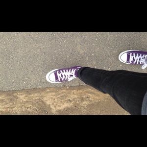 8.5| Purple | Women’s | All Star Converse
